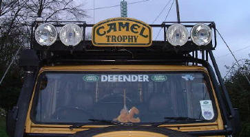 Frente de Defender Camel Trophy